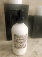 Load image into Gallery viewer, Spa Essentials Homemade Lotion
