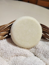 Load image into Gallery viewer, Hemp Solid Shampoo Bar
